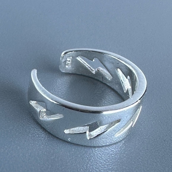 Sterling Silver Lightning Bolt Ear Cuff – Bold Symbolic No Piercing Design - Picture 7 of 7